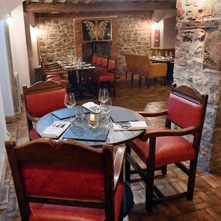 Alfred Russel Wallace Restaurant With Rooms Usk Exterior photo
