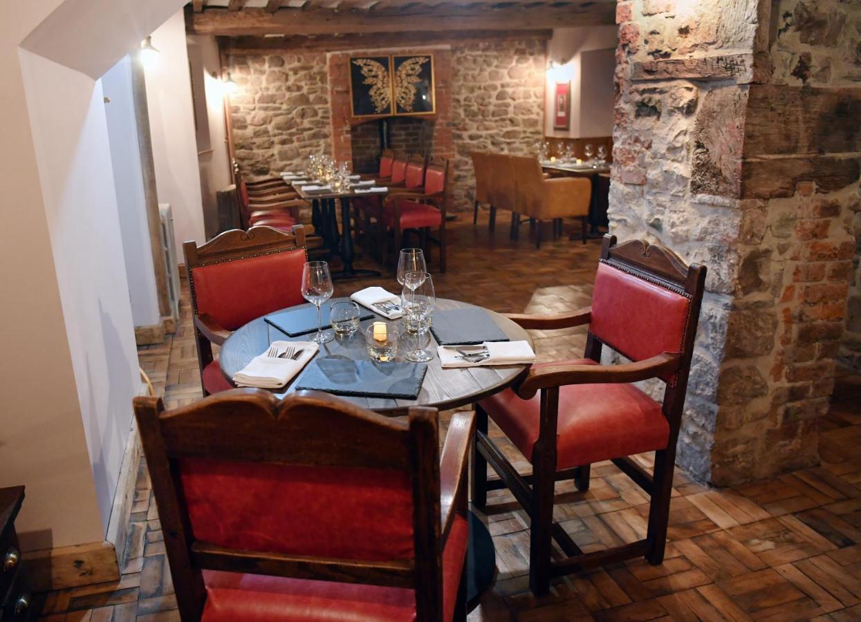 Alfred Russel Wallace Restaurant With Rooms Usk Exterior photo